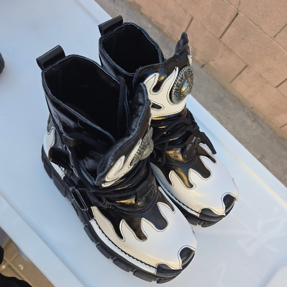 New Rock Metallic M-288-C10 Platform Boots - Picture 12 of 16